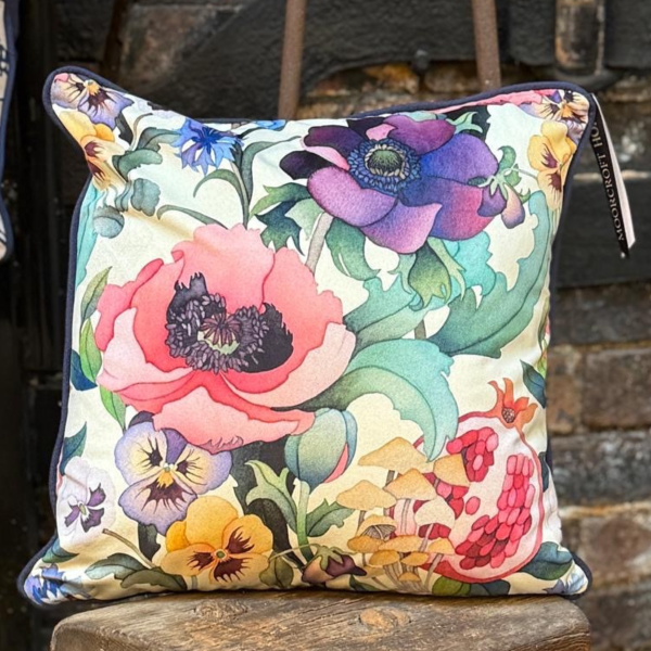 Heritage Botanica (Ivory) Cushion Cover with infill - Cushion