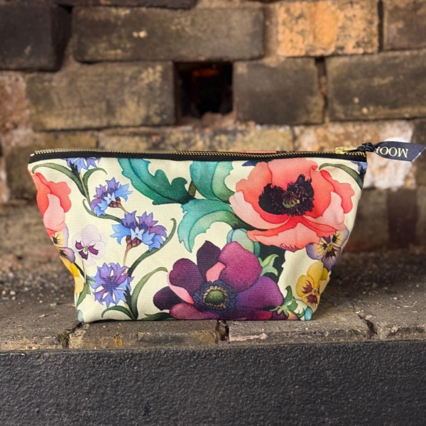 Heritage Botanica (Ivory) Wash Bag - Wash Bag