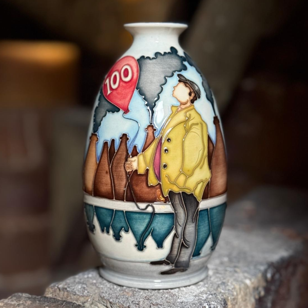 Stoke-on-Trent 100 - Vase