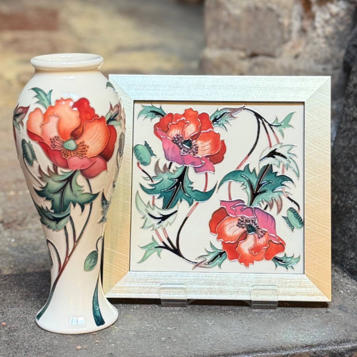 Vase & Plaque Duo Vase & Plaque Duo