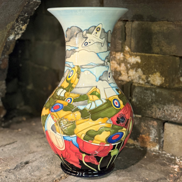 Over Silent Skies - Vase