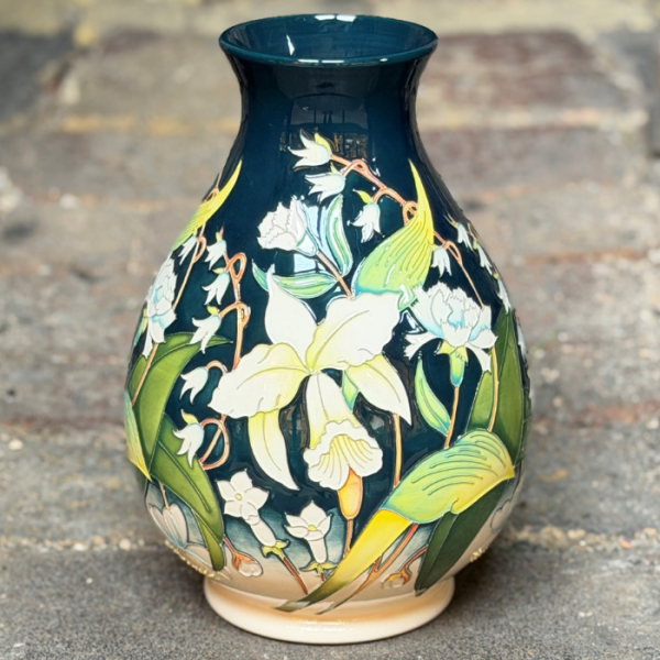 White Bouquet - Vase