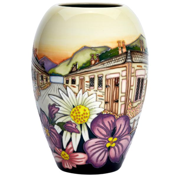 Luss Village - Vase