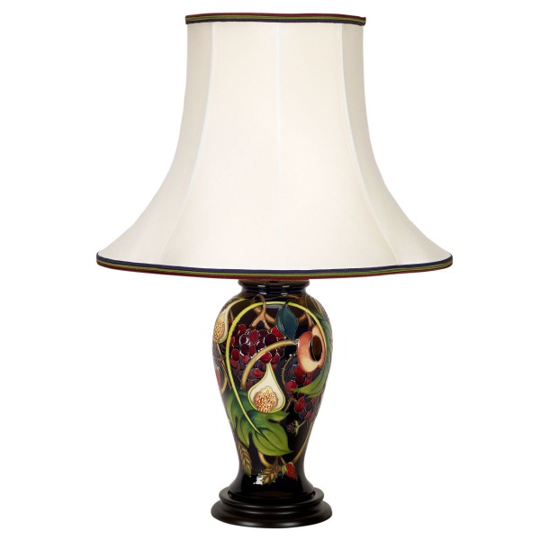 Queens Choice - Lamp and Shade